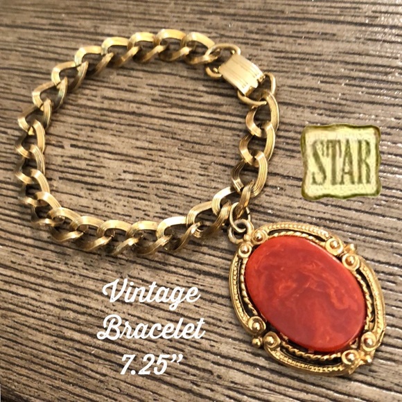 Antique Gold Chain Bracelet w/Faux Stone Cameo - Picture 1 of 16